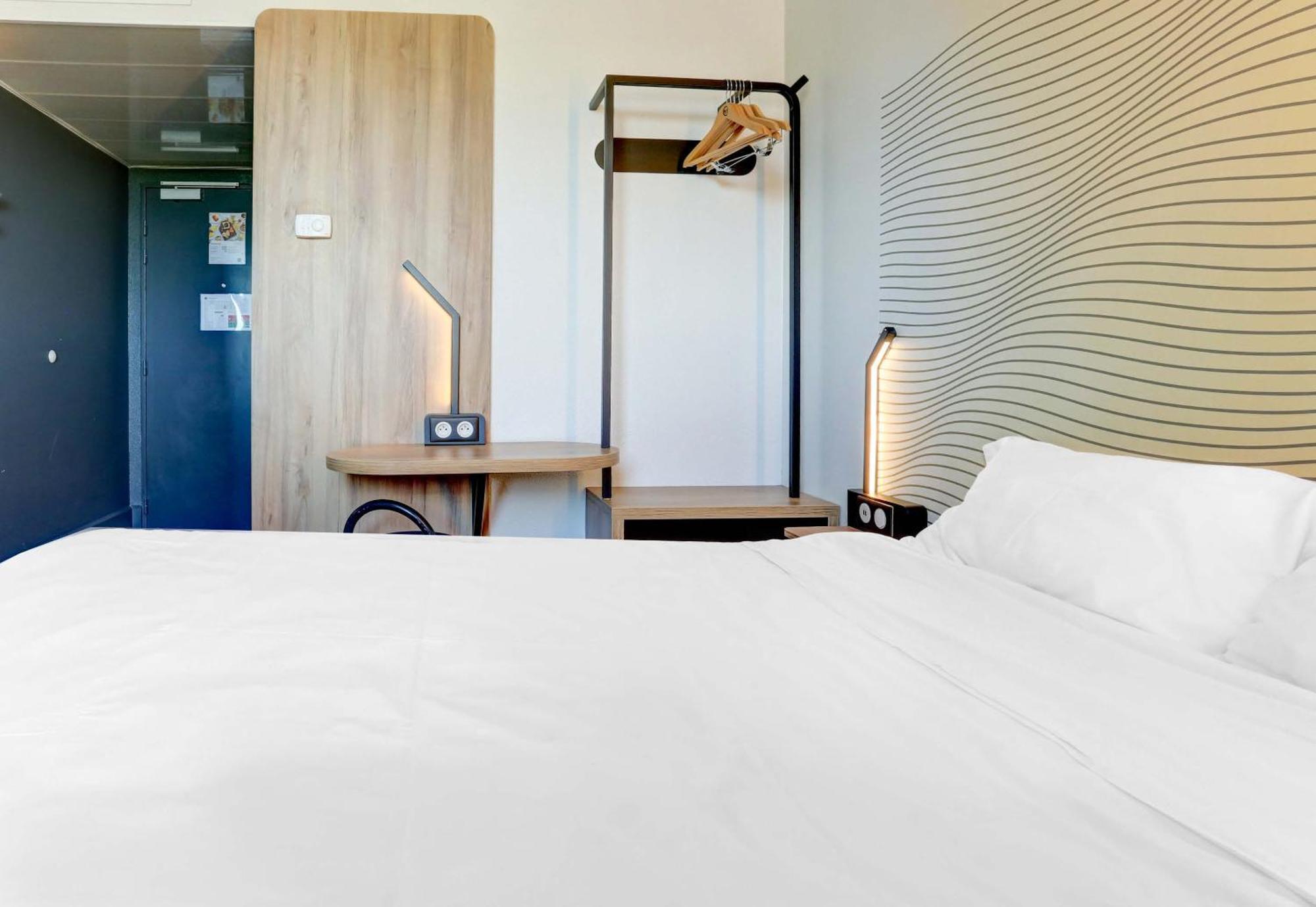 B&B Hotel Reims Bezannes Екстериор снимка